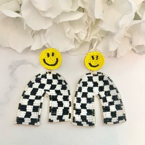 Retro smiley face seed bead earrings